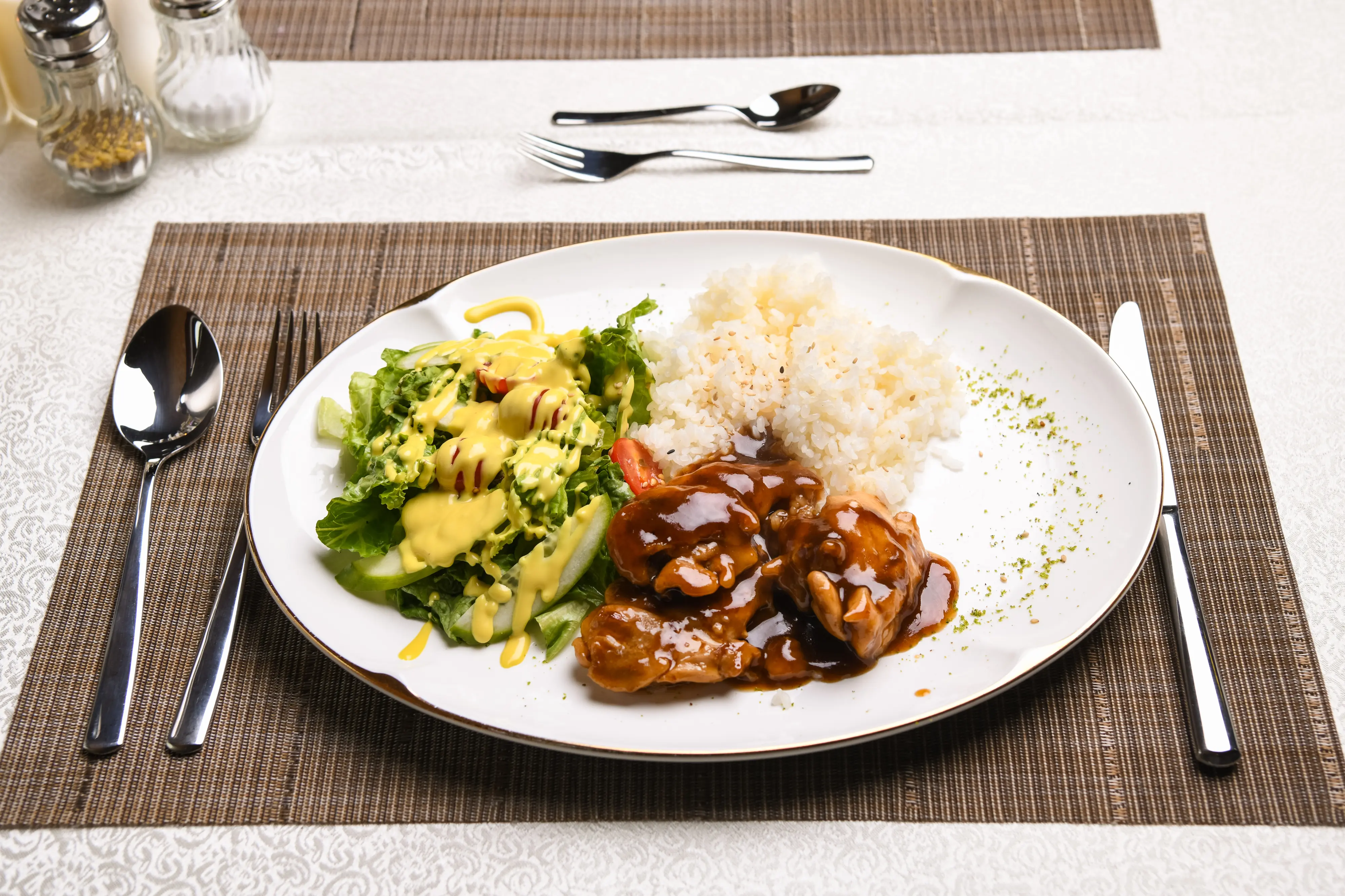 restaurant — carousel — 06