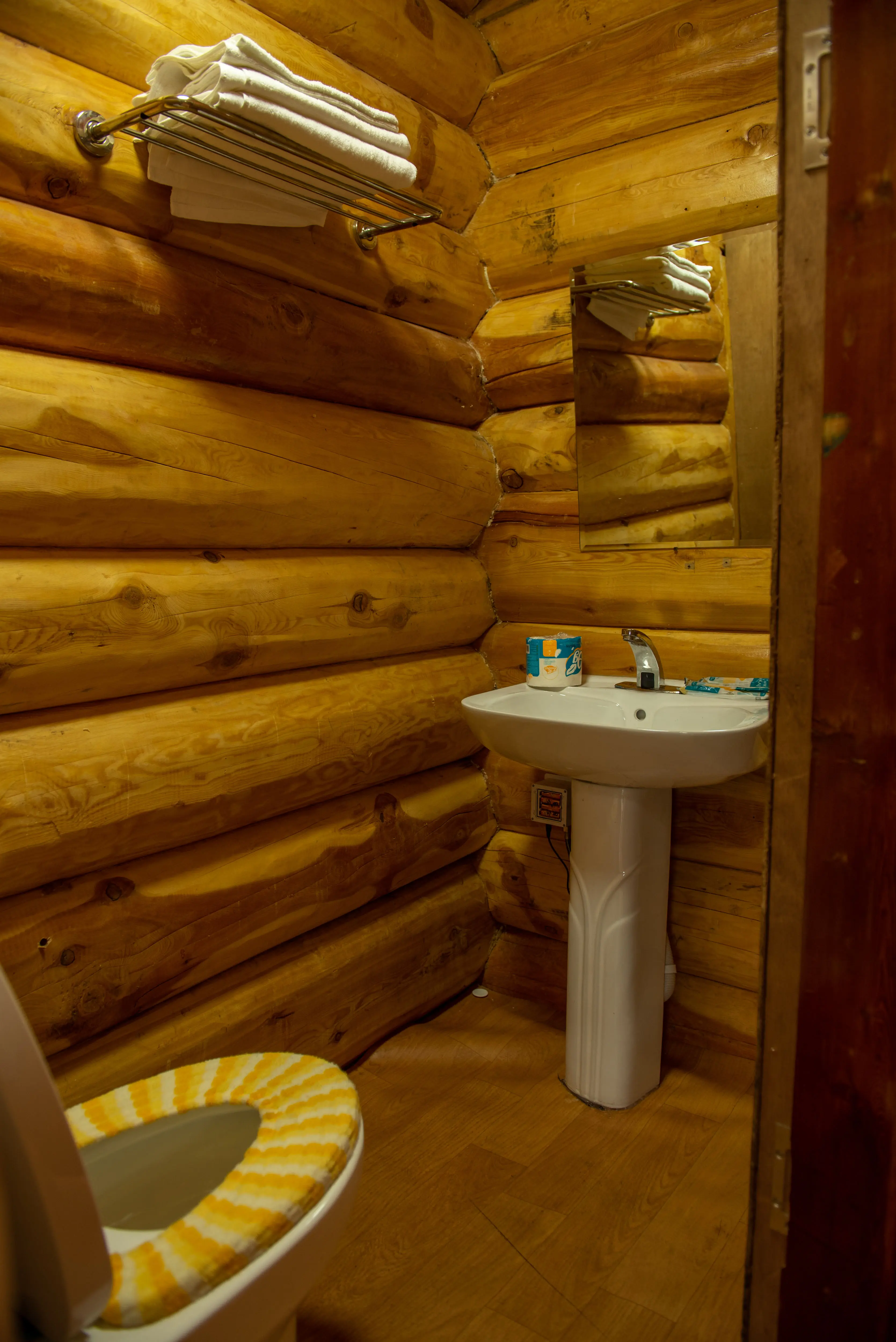 rooms — superior cabin — 03