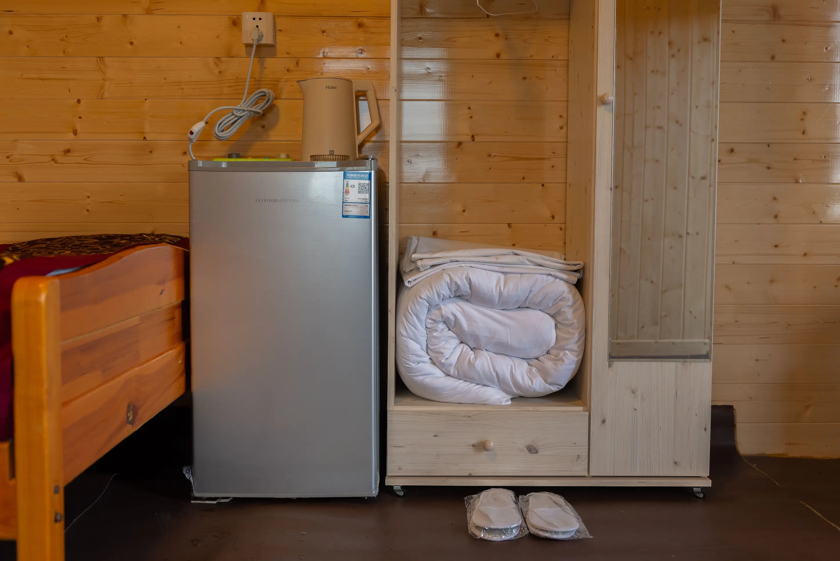 rooms — triple electric cabin — 03