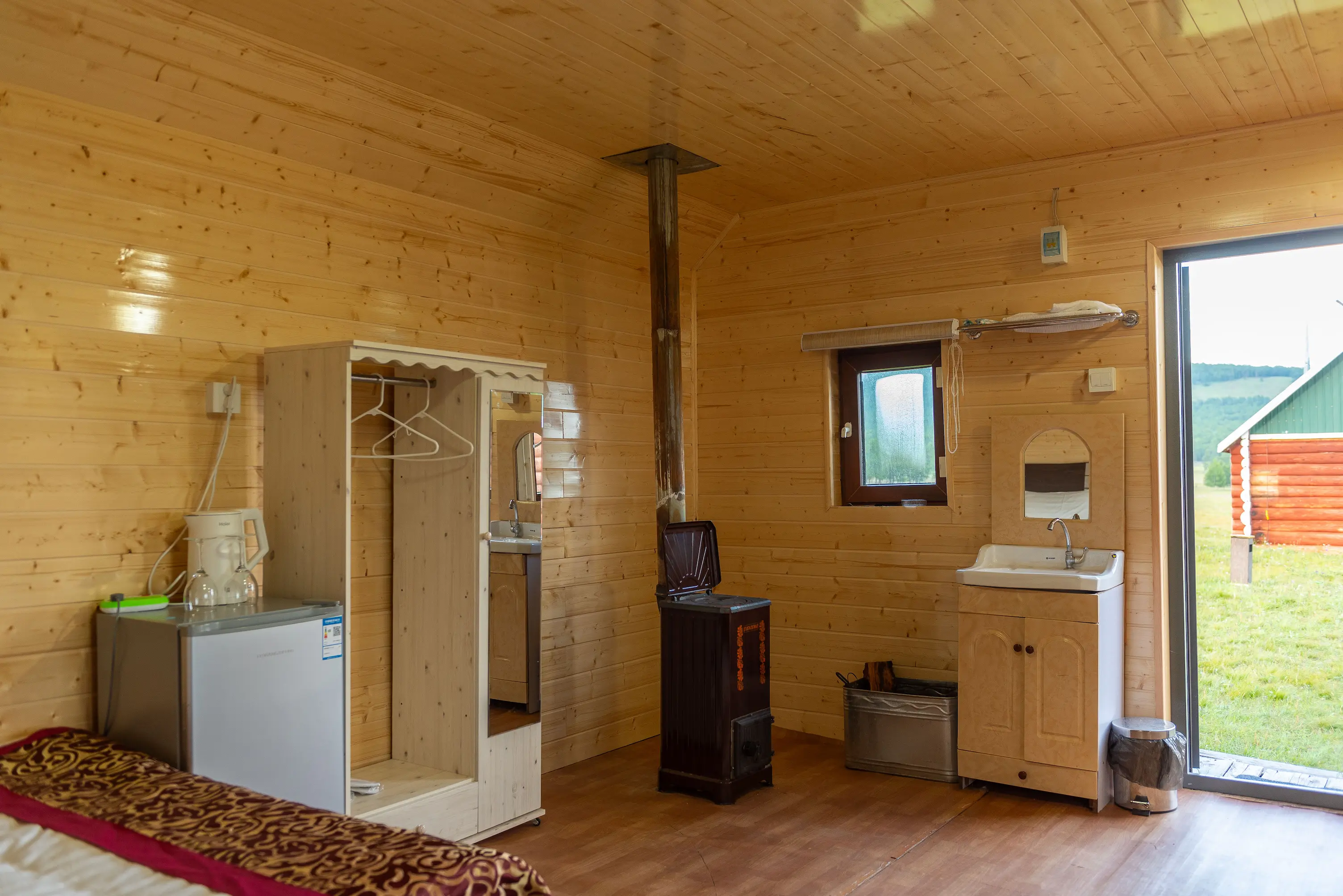 rooms — triple traditional cabin — 02